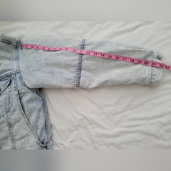 American Eagle denim jacket with faux fur lining size small - Picture 6 of 12